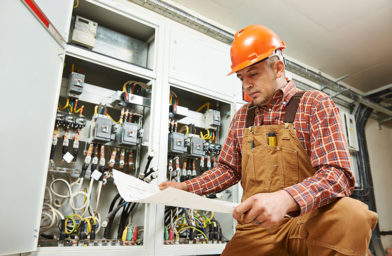 Drawable creates electrical drawings such as as builts, revision changes and shop drawings